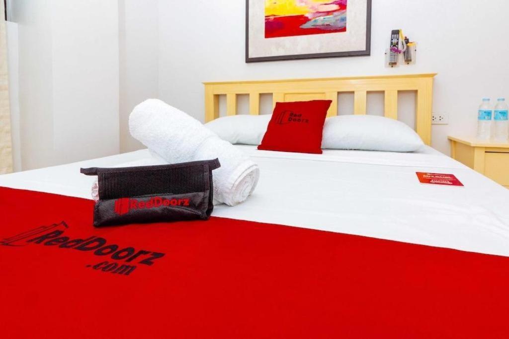 Reddoorz Near Cebu Metropolitan Cathedral Hotell Exteriör bild