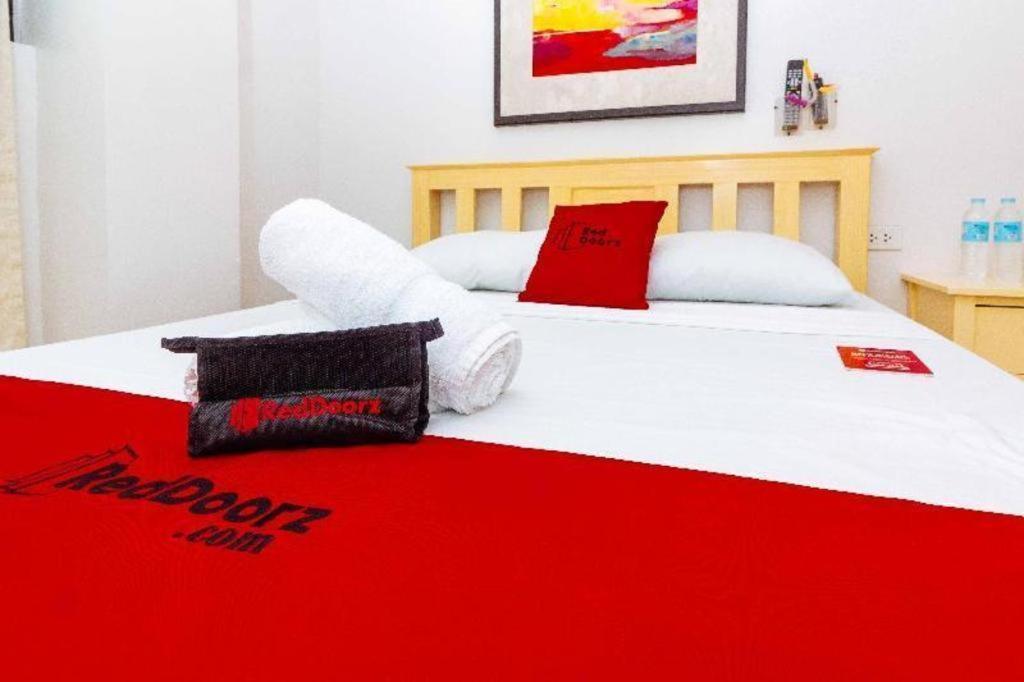 Reddoorz Near Cebu Metropolitan Cathedral Hotell Exteriör bild