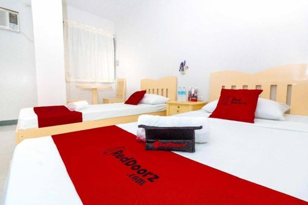Reddoorz Near Cebu Metropolitan Cathedral Hotell Exteriör bild