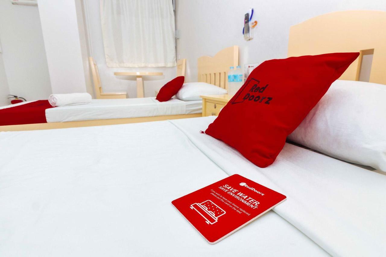 Reddoorz Near Cebu Metropolitan Cathedral Hotell Exteriör bild