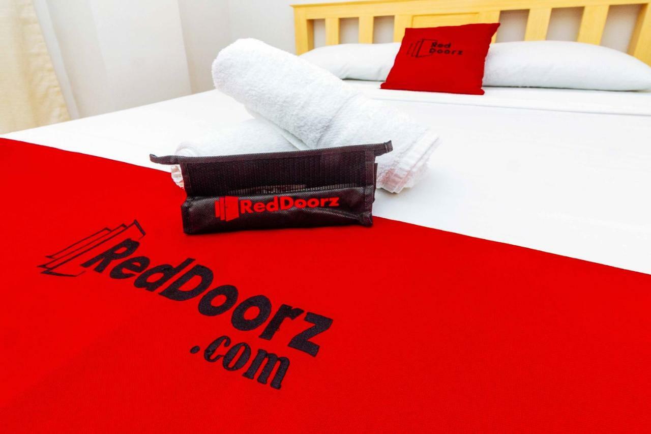 Reddoorz Near Cebu Metropolitan Cathedral Hotell Exteriör bild